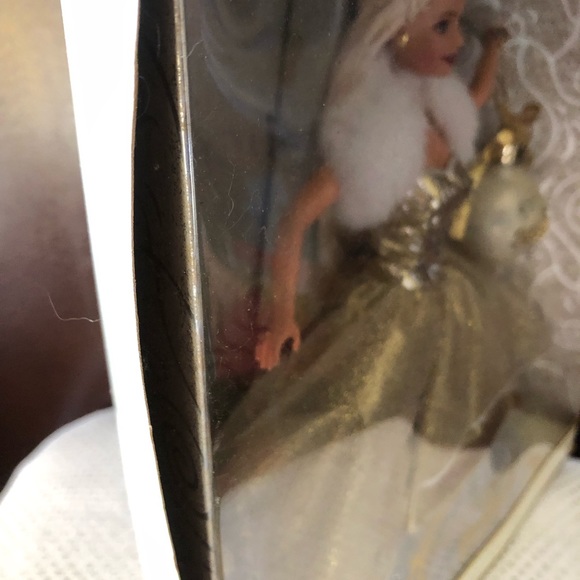 Mattel Celebration Barbie 2000 Edition w/Ornament - New in box - Picture 5 of 8